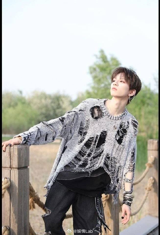 林彦俊丨朱正廷丨毕雯珺丨周柯宇丨王一博丨侯明昊丨鞠婧祎丨傅菁丨