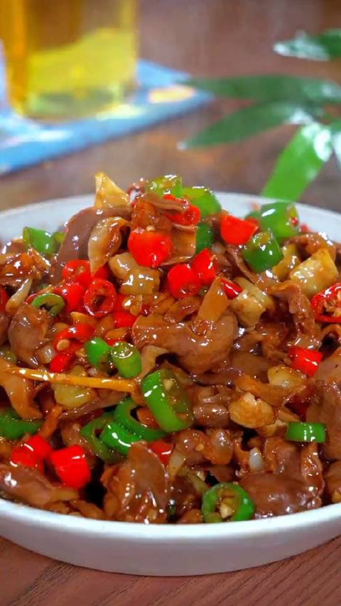 酸辣鸡杂这样做又脆又嫩好吃下饭
