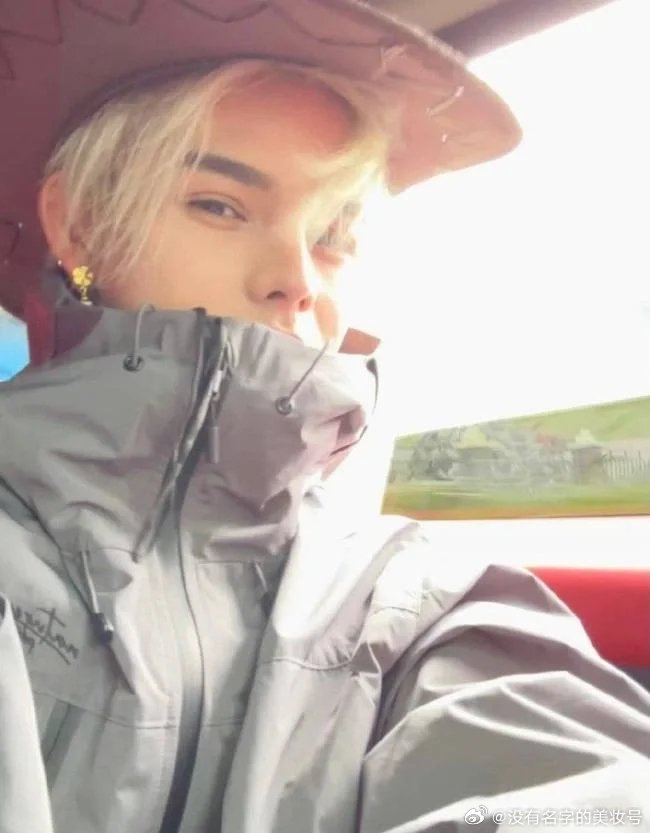 殷世航,这个在微博上连发数条状态的人……|殷世航|韩安冉_新浪新闻