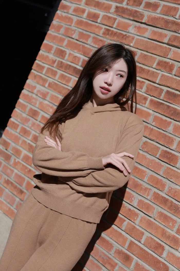 ③优雅铁灰：百搭中性