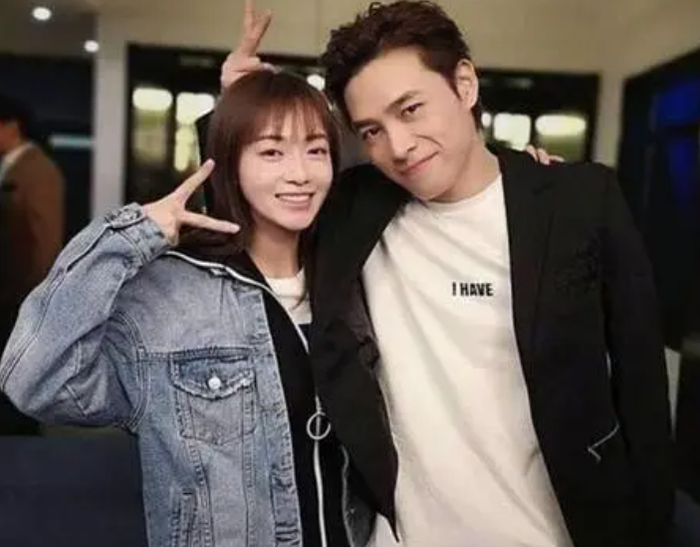 魏大勋背刺何炅?赵露思虐待助理?吴谨言再难走红?佘诗曼来内娱发展?