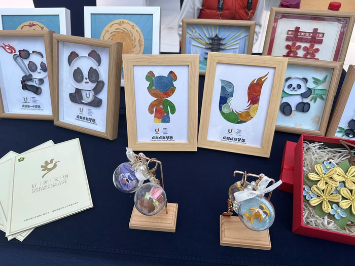 她们通过手工文创实现自我价值新起点美丽工坊文创作品展亮相上海