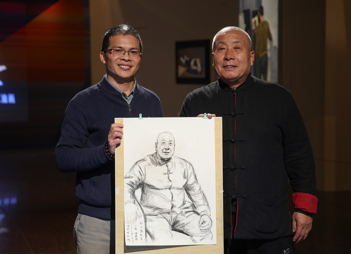 中华世纪坛举办艺术守护匠心活动,画展现场为北京文化守护者画像|金亮