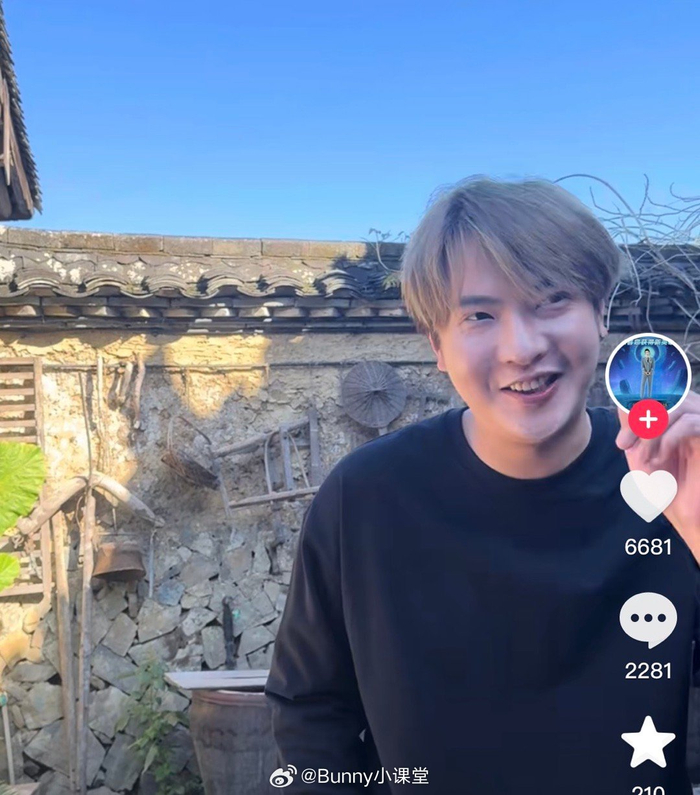 董岩磊胖到认不出,完全是两个人的程度……|董岩磊_新浪新闻