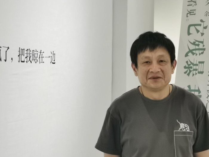 草堂诗歌奖年度实力诗人毛子诗歌应该超越疼痛成为世界的另一种光束