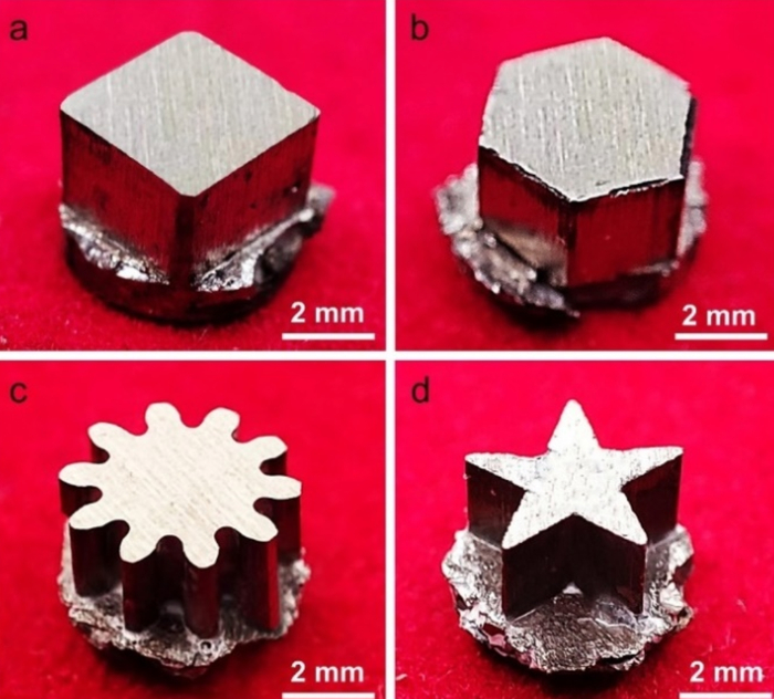 图 ǀ 非晶合金在室温下超声振动加工出的各种复杂结构（来源：Nature Communications）