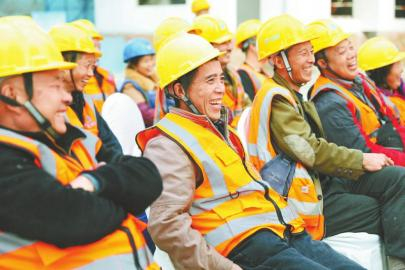 　　2023年四川省总工会送文化到基层活动现场。