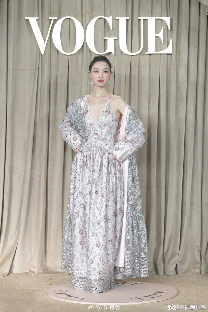 vogue|古力娜扎|倪妮_新浪新闻
