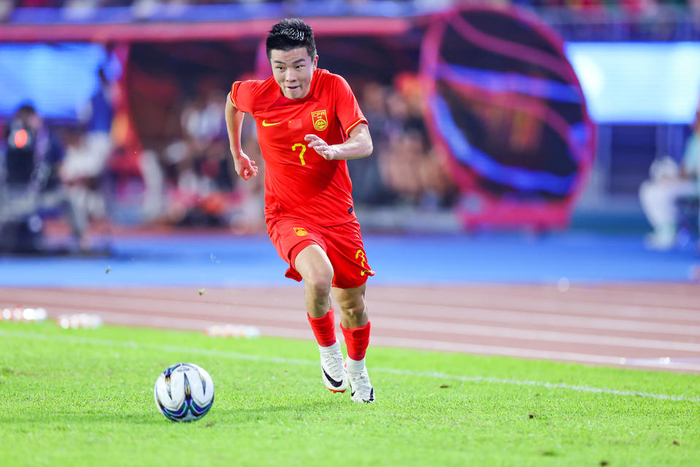 体坛午爆中国国奥队热身赛1平1负泰国队主帅波尔金下课