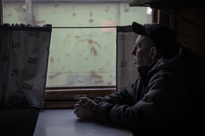 当地时间2023年11月11日，顿涅茨克波克罗夫斯克，当地民众乘火车离开。