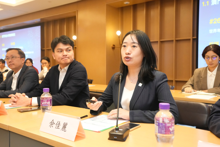 澳门科技大学校长办公室产学研项目经理余佳丽演讲图澳门科技大学月球