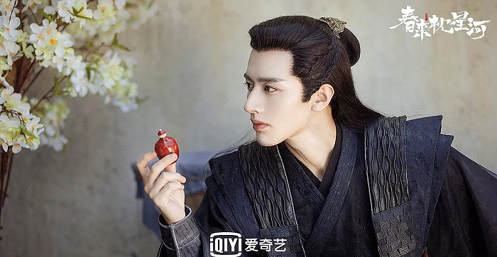 （罗正在《春来枕星河》中（图源：豆瓣）