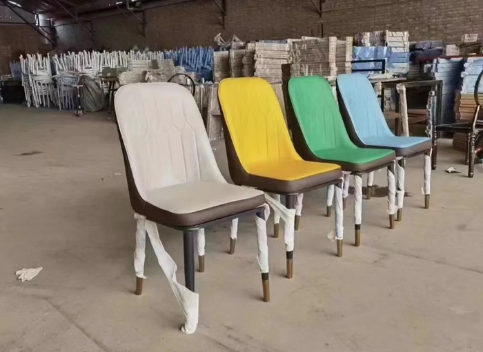 胜芳当地生产的家具&nbsp;| 图源:受访者