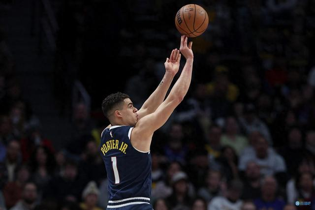 小波特半场8中5拿下15分 正负值 20|掘金|小波特|三分球_新浪新闻