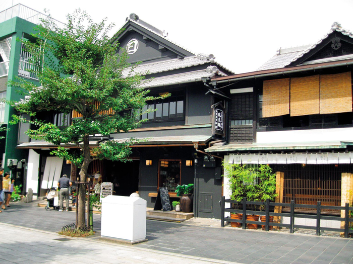 图2.6 日本福冈太宰府（笔者摄于2011年9月）