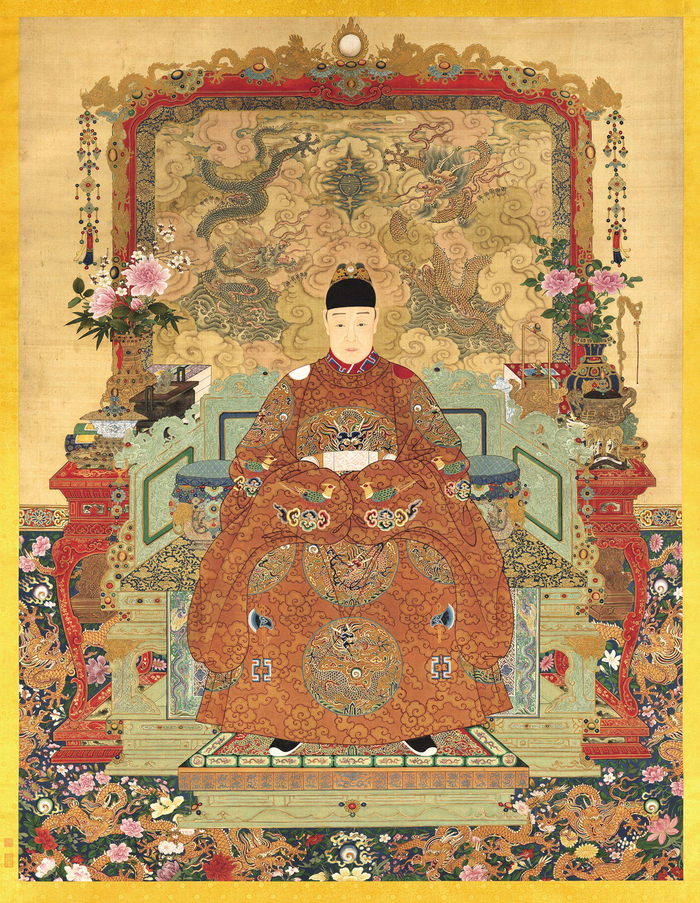 图2.2 台北故宫博物院藏熹宗悊皇帝御容（天启皇帝坐像）