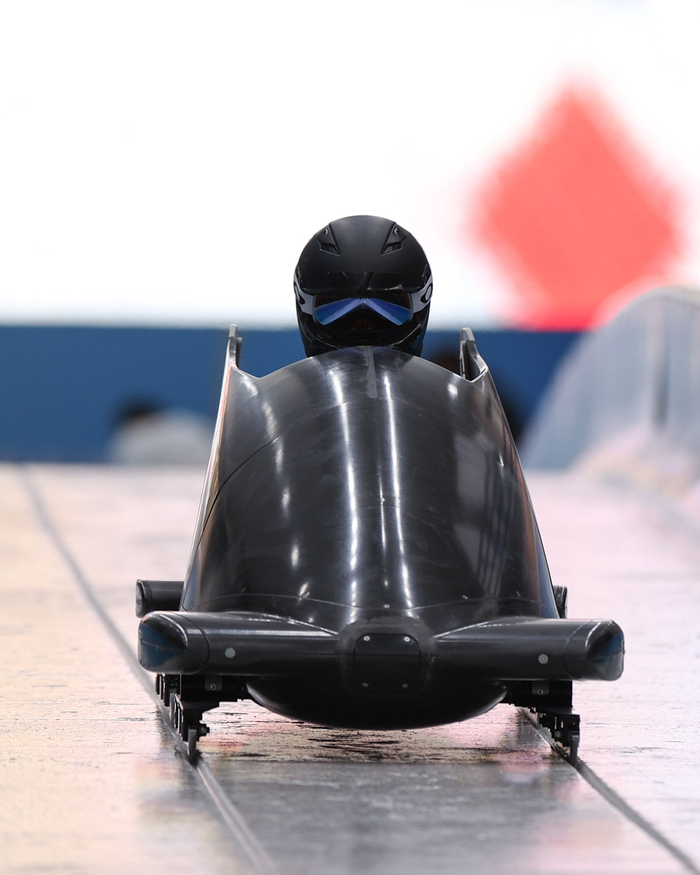 雪车项目开赛|雪车|雪橇|吉林队_新浪新闻