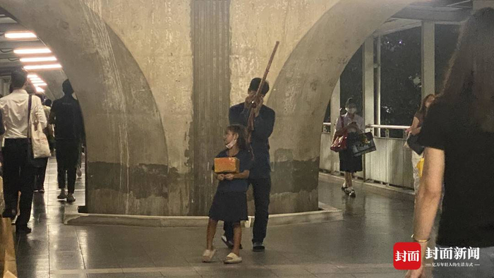 11��22�����Ƚ�ͷ��һ������С�������������ߡ�