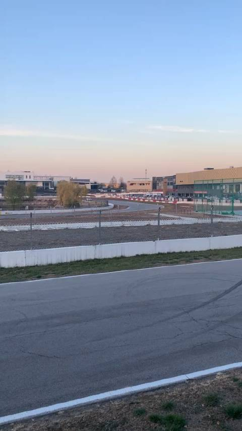 201124北京金港练习赛车原视频博主也说走线很精准