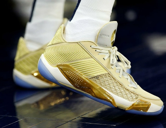 毒液 gt cut 2,黄金 aj38 low 齐亮相!|nba|福斯特|湖人_新浪新闻
