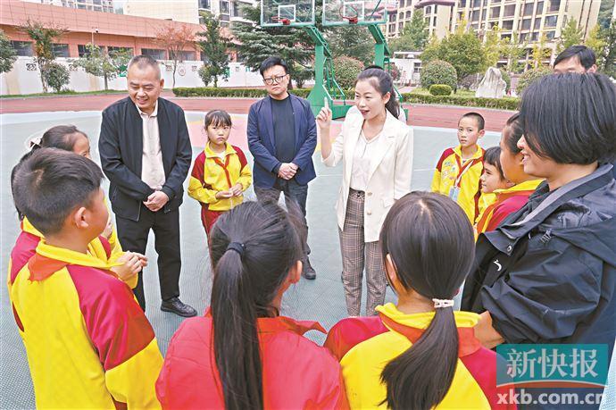 廣東省中山市派駐貴州省六盤水市六枝特區工作組呵護孩子心靈為鄉村