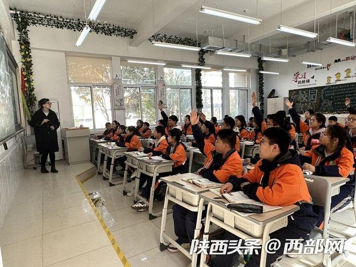 上百個社團多媒體班牌種菜園地西安這些學校技能滿滿