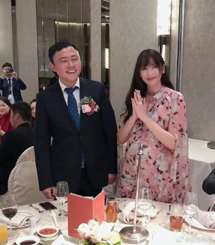 没想到吴佩慈一直被嘲笑生四个孩子都没领证的事……|吴佩慈_新浪新闻