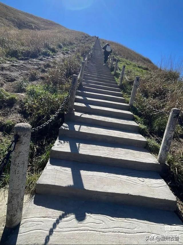 武功山高度图片