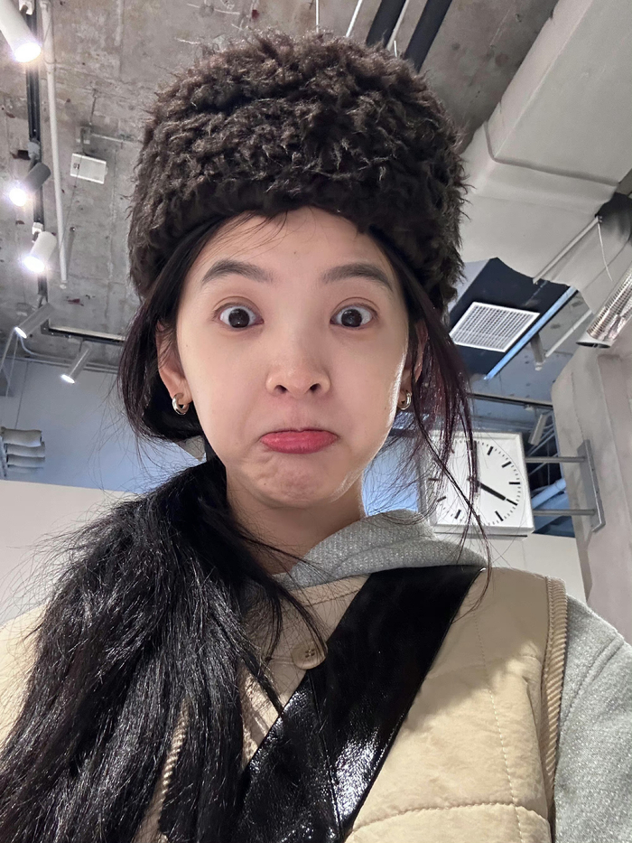 章若楠的自拍真的生到我尖叫!|章若楠_新浪新闻