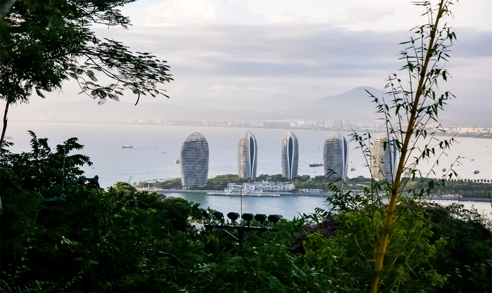 三亚鹿回头风景区,被称为"鹿城"的象征之一,还免门票