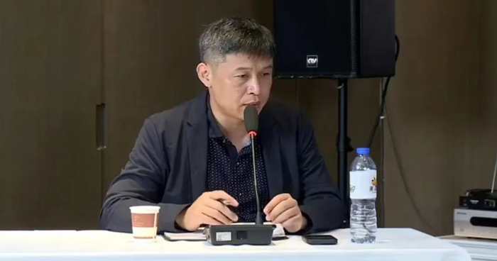 昊铂智能驾驶高算力平台总监王立国,民生证券汽车首席分析师崔琰