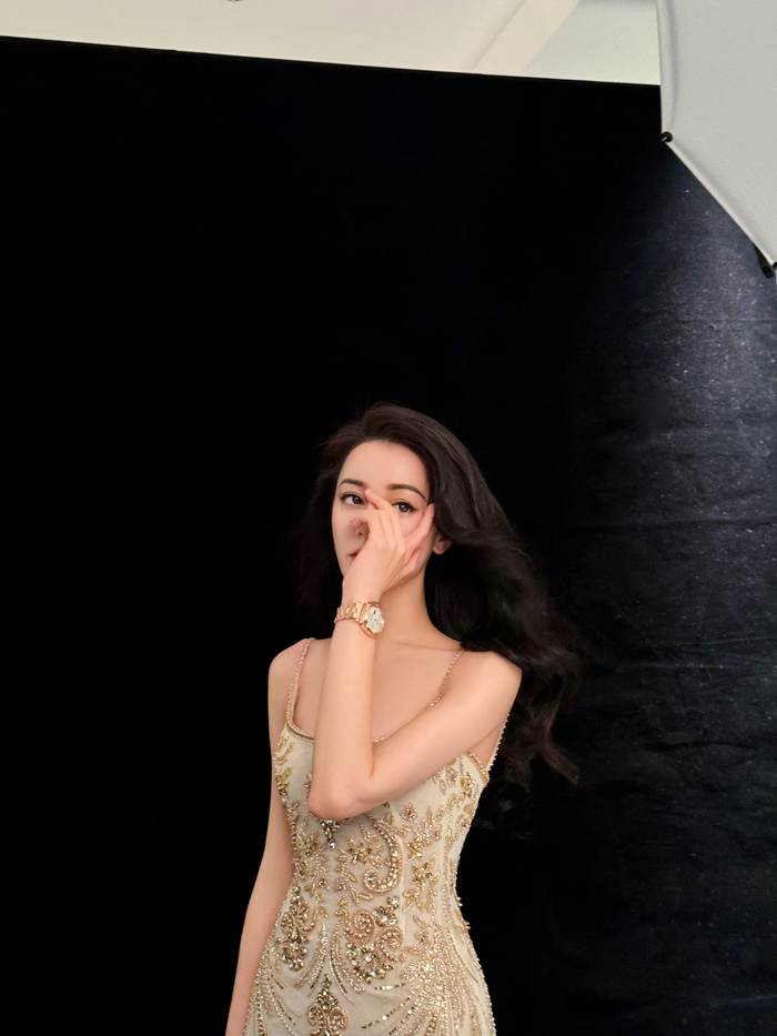 热巴这个造型走红毯也挺好看|热巴|造型_新浪新闻