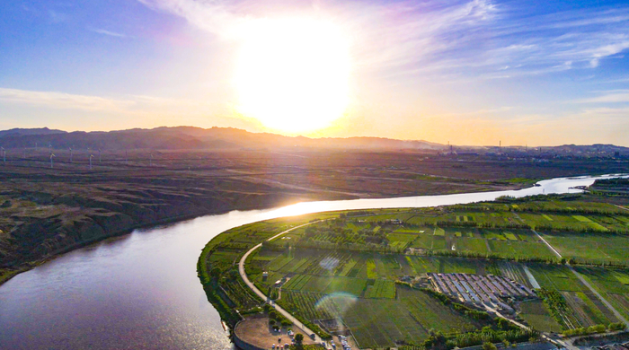 乌海,一座黄河眷恋的城市