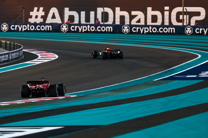 赛车——f1阿布扎比大奖赛:维斯塔潘夺冠|大奖赛|维斯塔潘|车队_新浪