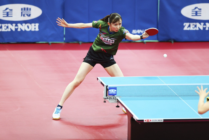 早田希娜在比赛中。