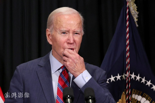 当地时间11月24日，美国马萨诸塞州楠塔基特，美国总统拜登就加沙停火协议正式生效发表讲话。图自澎湃影像