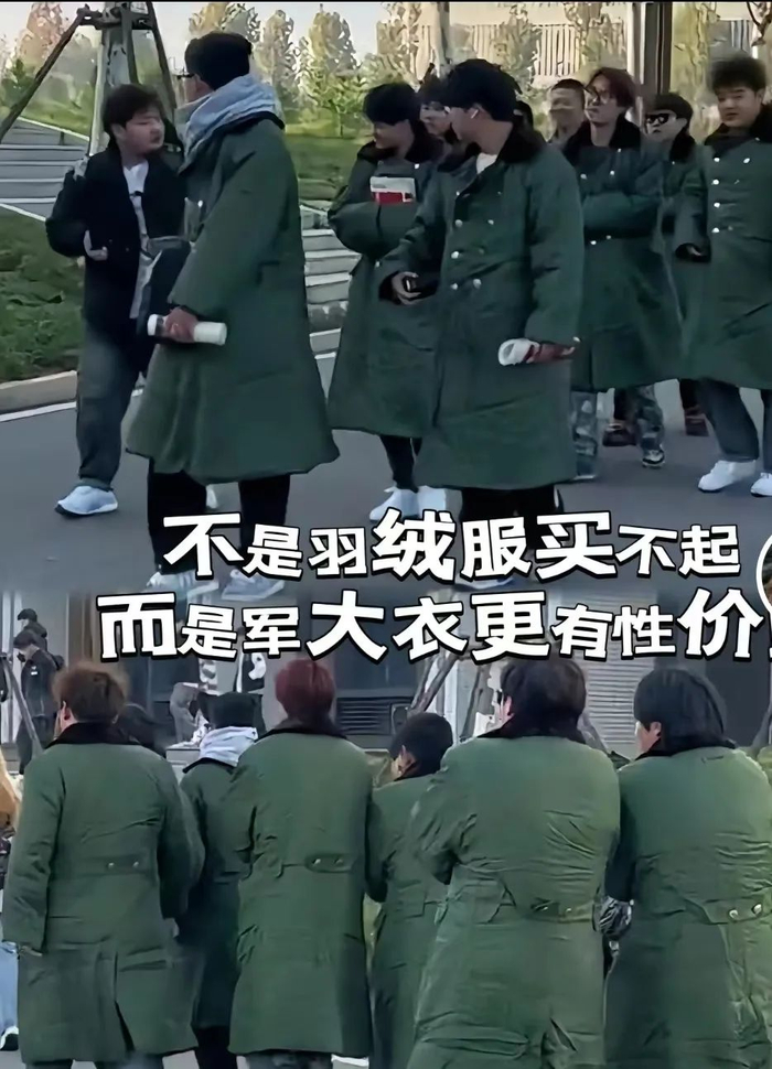 ▲穿着军大衣的年轻人。图/社交媒体平台视频截图