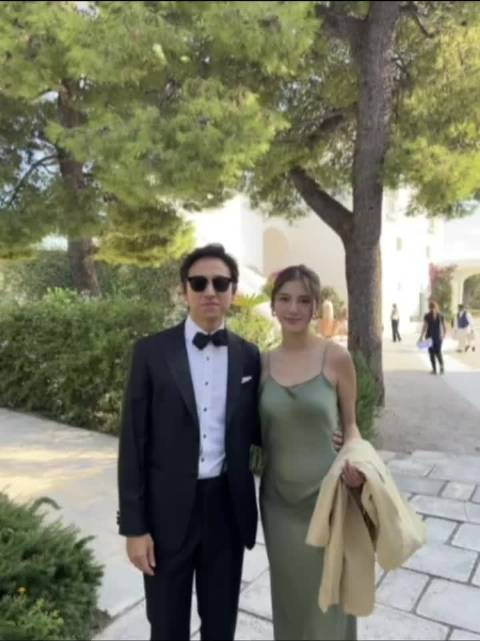 吴千语和施伯雄现在就是腻到无时无刻都在撒狗粮