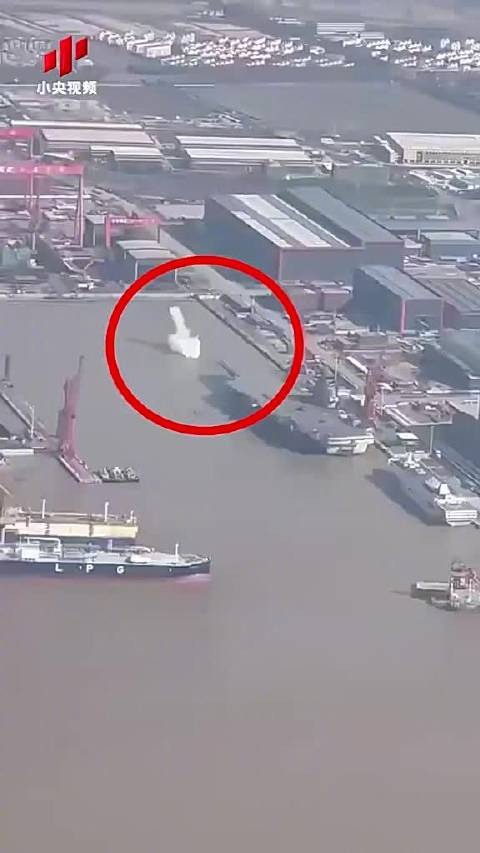 中国航母福建舰成功电磁弹射小车_手机新浪网