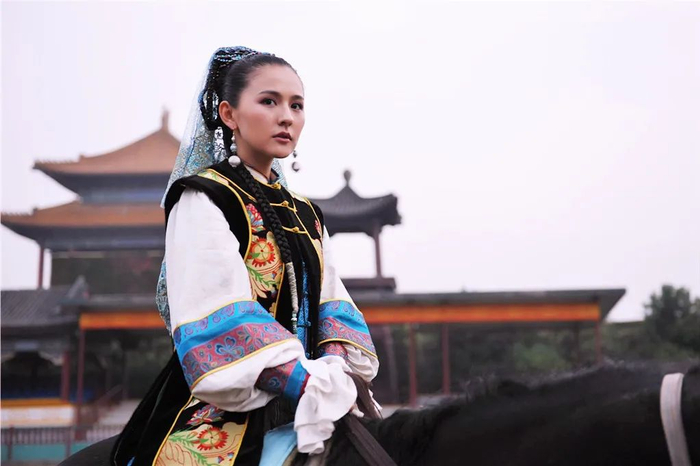 热依扎隐婚生子并不快乐