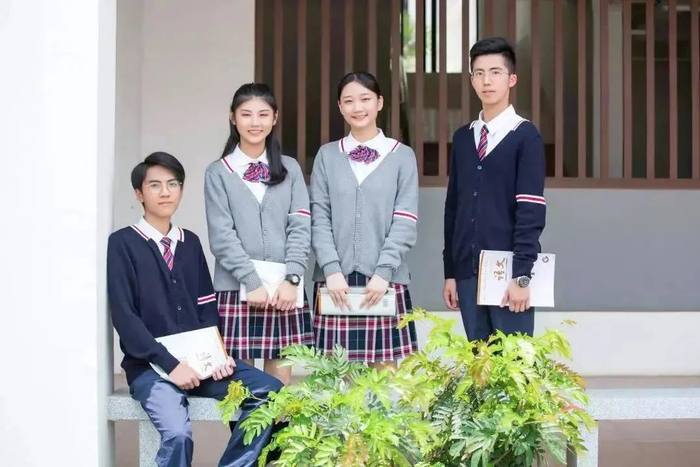各地中学校服大盘点,这几所真好看!|中学|惠州市|深圳市_新浪新闻