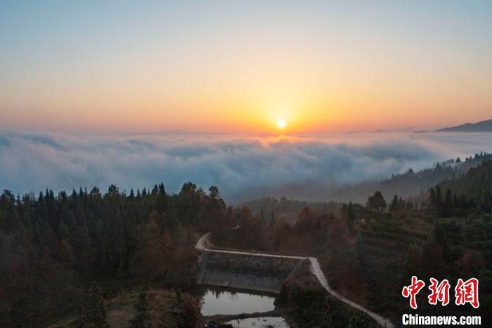 貴州從江現日月同輝美景