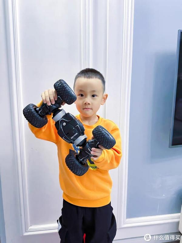 小小科学家亲手 DIY 智能机器人，智能时代你家宝宝准备好了吗？