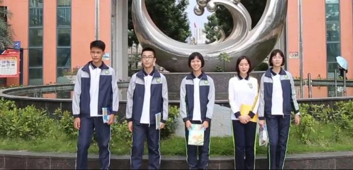 各地中学校服大盘点,这几所真好看!|中学|惠州市|深圳市_新浪新闻