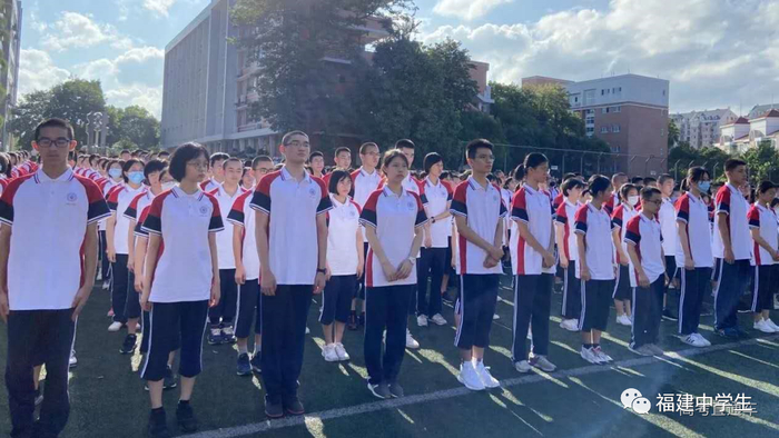 各地中学校服大盘点,这几所真好看!|中学|惠州市|深圳市_新浪新闻