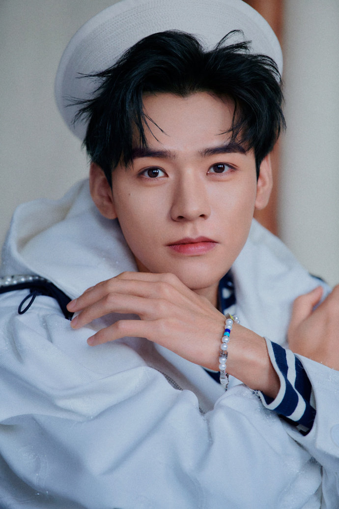 龚俊1129生日快乐啊!|龚俊_新浪新闻