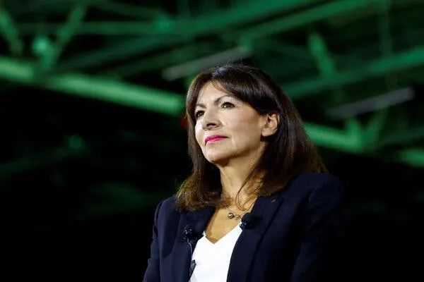 巴黎市长安妮·伊达尔戈（资料图）