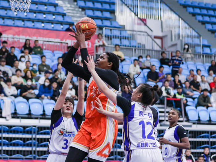 wnba mvp琼斯半场20 10 张茹赛后实力宠粉|内蒙古女篮|琼斯|mvp_新浪