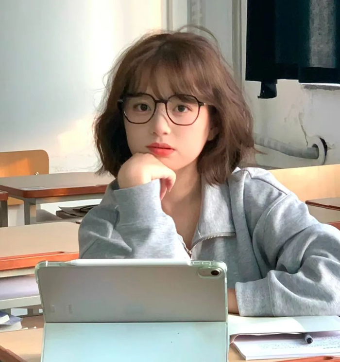 戴眼镜发型.|发型|眼镜_新浪新闻