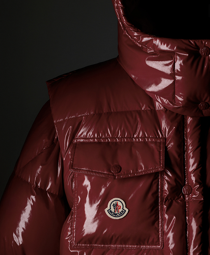 （图源：Moncler盟可睐官方微博）